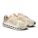 Men's On Cloudtilt Arc active lifestyle shoes in black with breathable mesh and cushioned soles, designed for comfort and performance.