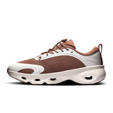 On Cloudsolo LOEWE women's active life sneakers, lightweight running shoes with sleek design and supportive cushioning.