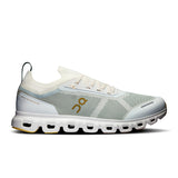 On Cloud 6 Versa men's active life shoes with breathable mesh upper and cushioned sole, designed for comfort and performance.