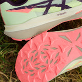 Unisex ASICS Fujispeed 4 trail running shoes with breathable mesh upper and rugged outsole for outdoor running.