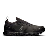 On Cloud 6 Versa men's active lifestyle shoes, featuring a sleek design with cushioned soles and breathable mesh upper.