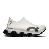 On LightSpray Cloudmonster 3 Hyper unisex road running shoes with breathable mesh and supportive cushioning.