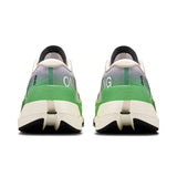 Men's On Cloudboom Max road running shoes featuring a sleek design and breathable mesh upper, ideal for high-performance running.