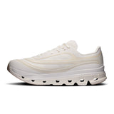 Men's On Cloudflow 5 AD running shoes, active lifestyle sneaker with lightweight design and breathable mesh upper.