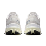 Women's On Cloudflow 5 road running shoes with lightweight design and breathable mesh upper, perfect for speed and comfort.