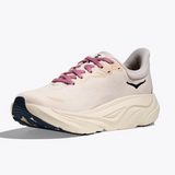 Women's Hoka Arahi 8 Wide running shoes in rose cream and albaster, featuring D-width for a comfortable fit.