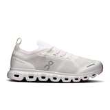 Men's On Cloud 6 Versa active life sneakers in black with white accents, featuring lightweight cushioning and breathable mesh.
